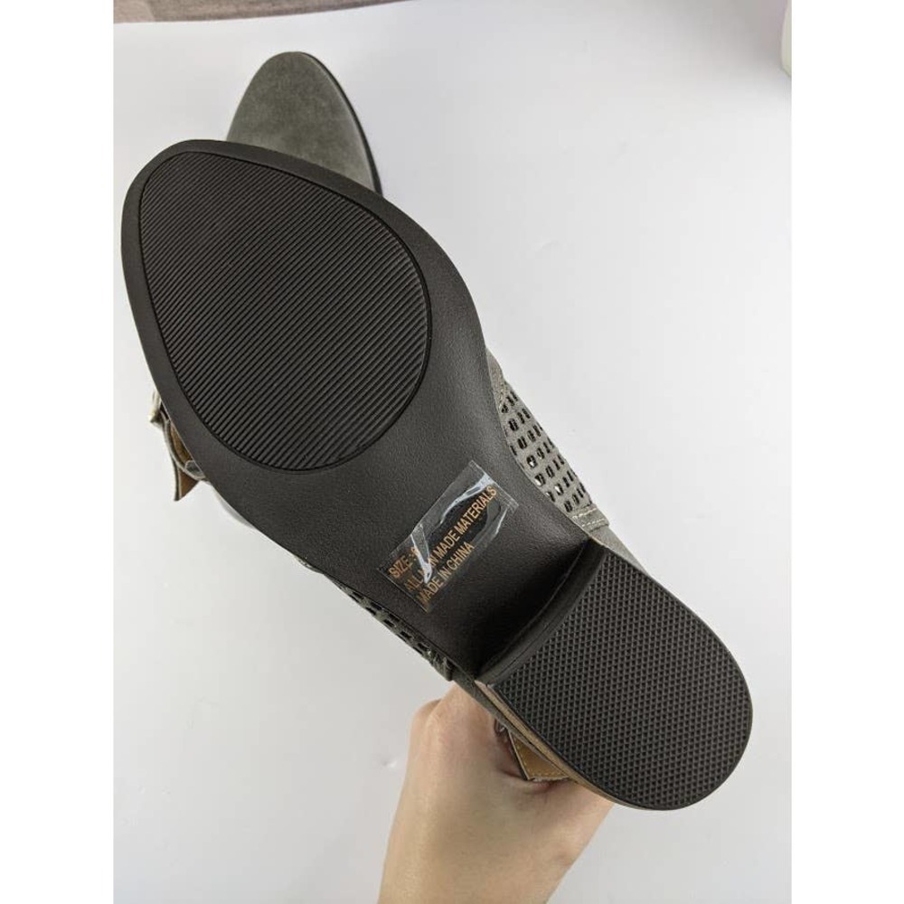 NWOT Leather Perforated Western Booties - Picture 5 of 12